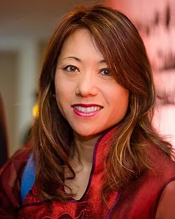 Official photo of Fiona Ma
